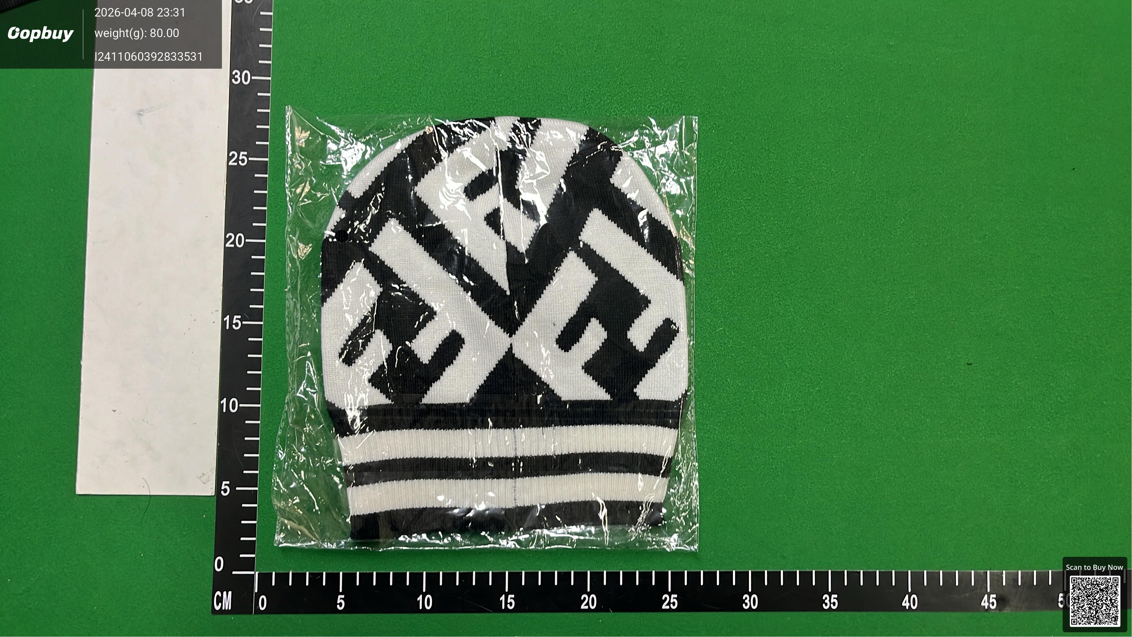 Foto QC 4 de Fendi FF Logo Beanie Red Black