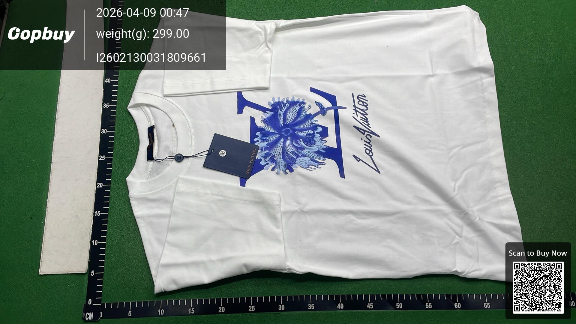 Foto QC 4 de Gucci Balenciaga The Hacker Project T-shirt Graffiti Logo Beige