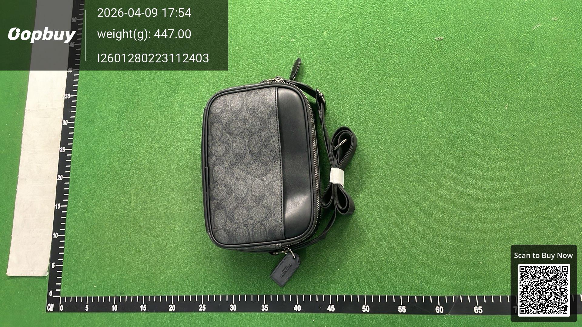 Foto QC 8 de Coach Graham Crossbody Charcoal Signature Canvas