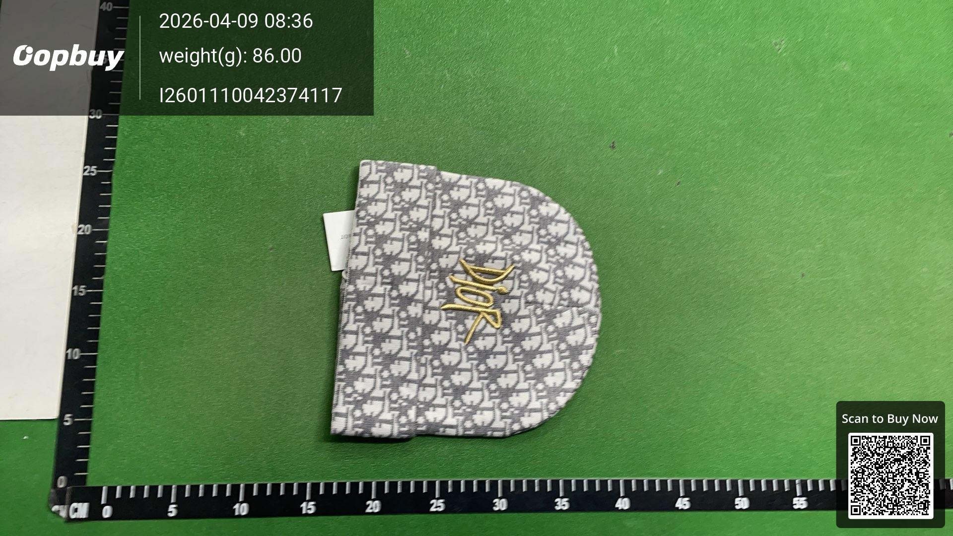 Foto QC 8 de Dior Oblique Beanie Navy Blue Gold