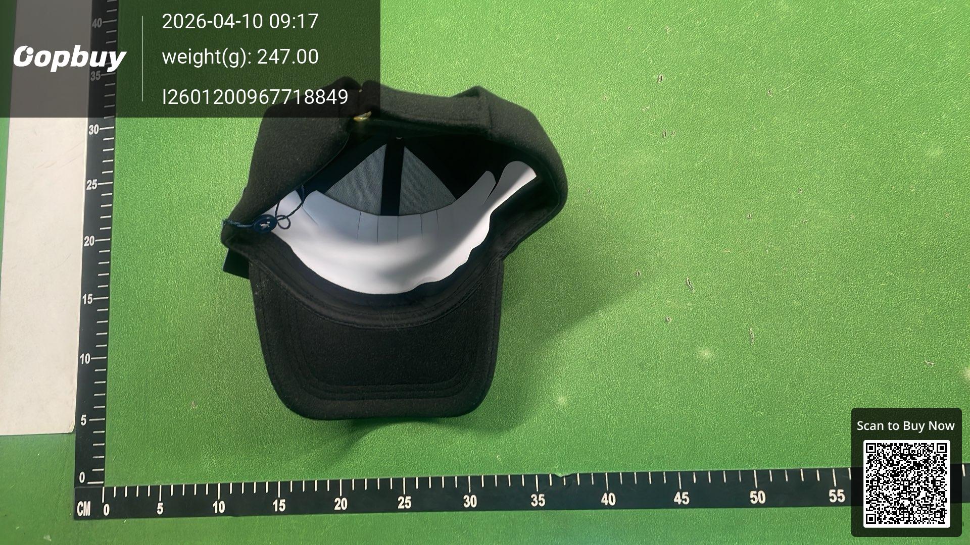 Foto QC 8 de Loro Piana Corduroy Cap Black