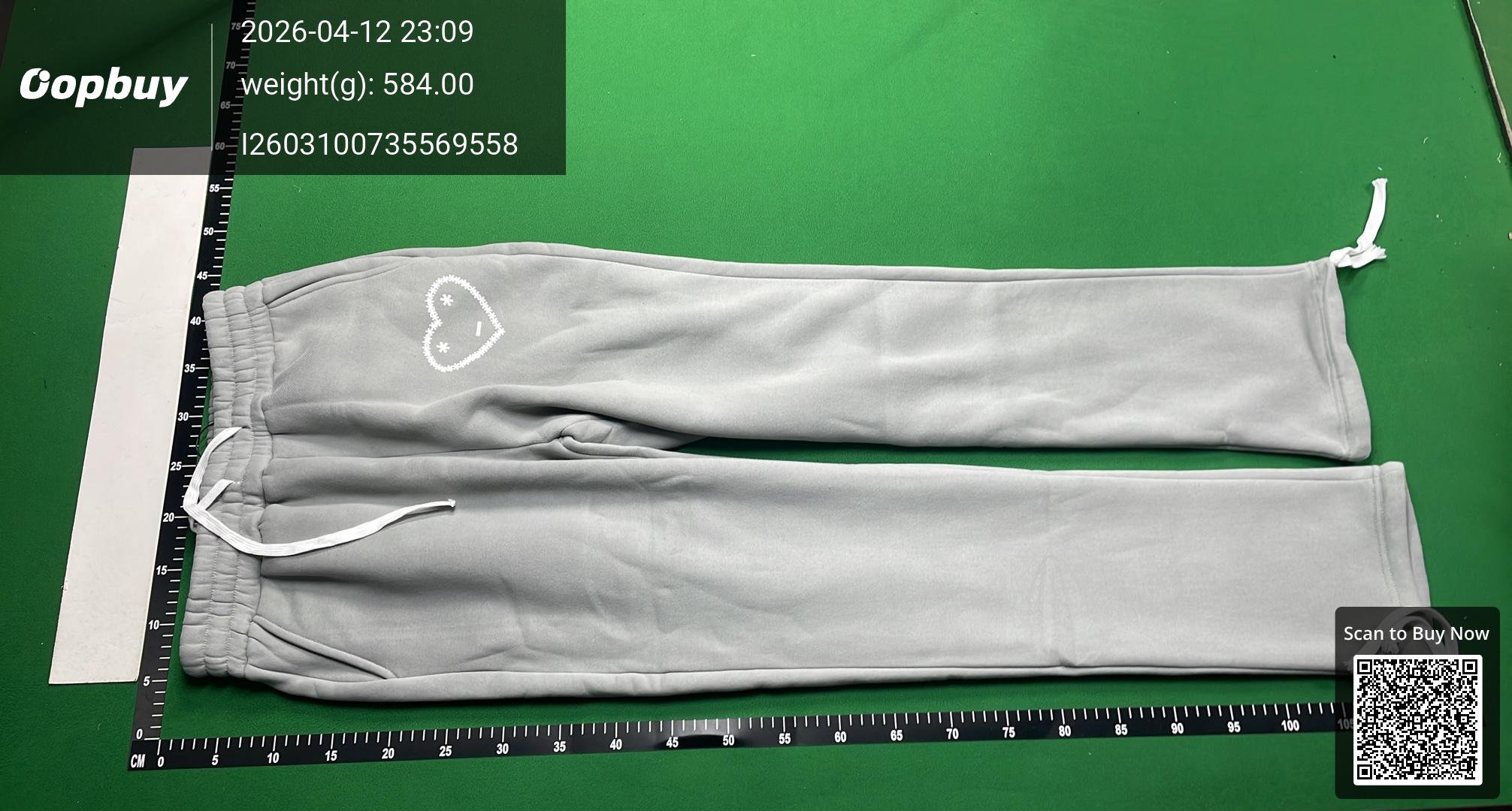Foto QC 3 de Carsiooko T-shirt Heart Graphic Black