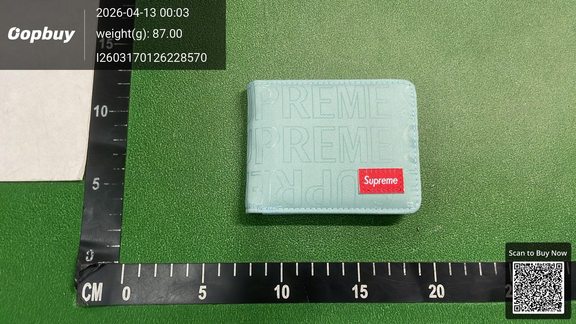 Foto QC 3 de Supreme Embroidered Logo Bifold Wallet Black