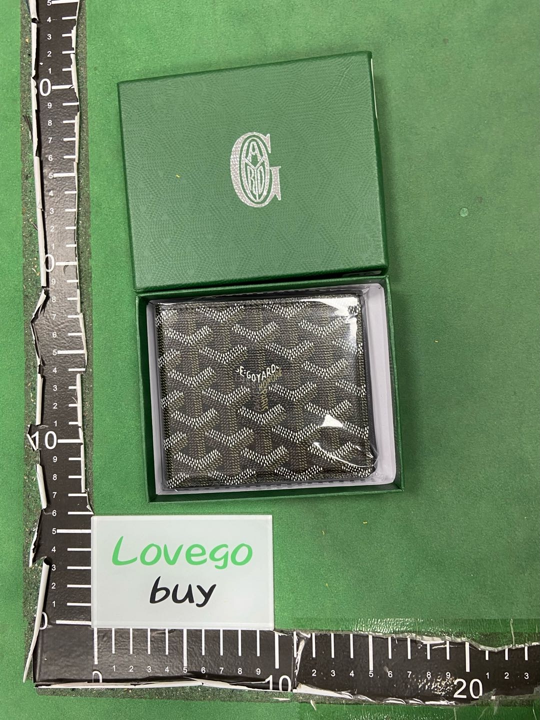 Foto QC 4 de Goyard Victoire Wallet Goyardine Sky Blue