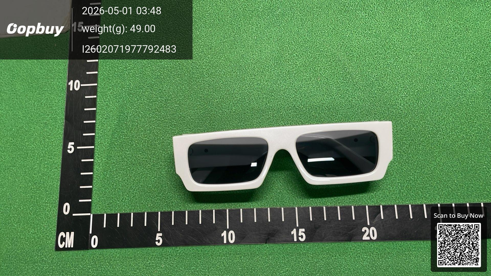 Foto QC 5 de Off-White Rectangle Acetate Sunglasses White Grey (OERI004)