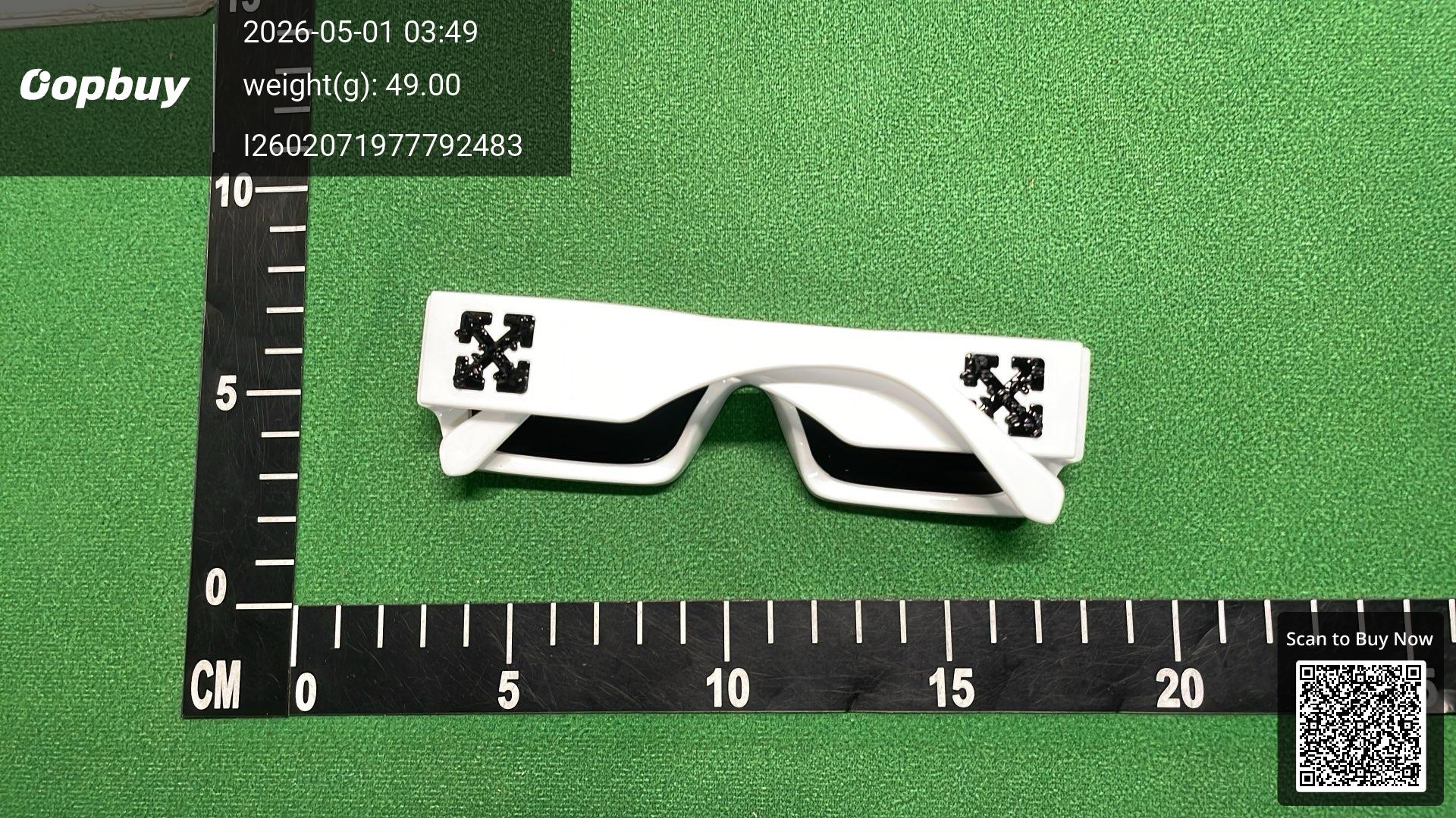 Foto QC 7 de Off-White Rectangle Acetate Sunglasses White Grey (OERI004)