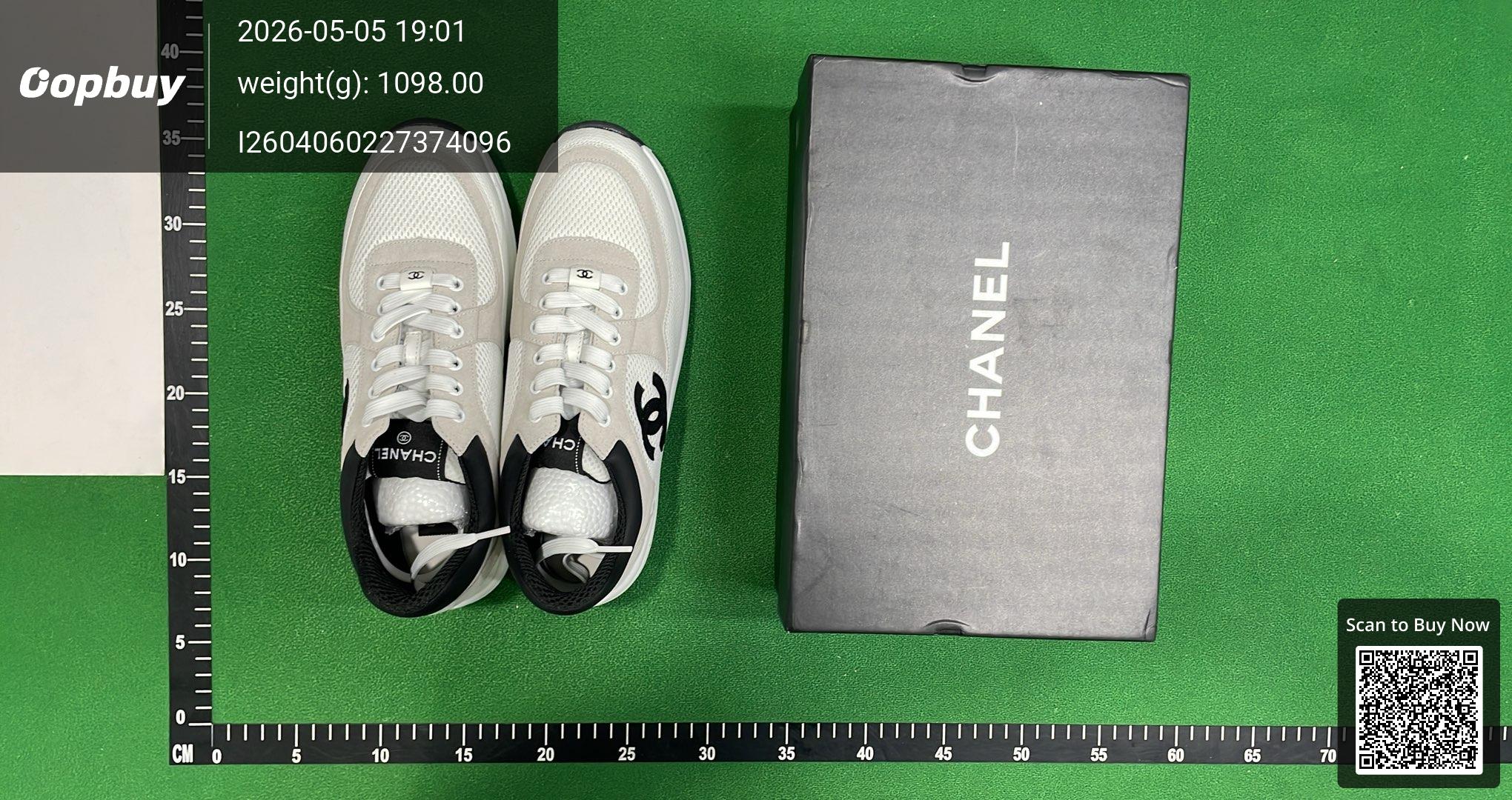 Foto QC 1 de Chanel Runner Low Grey Zebra Stripes