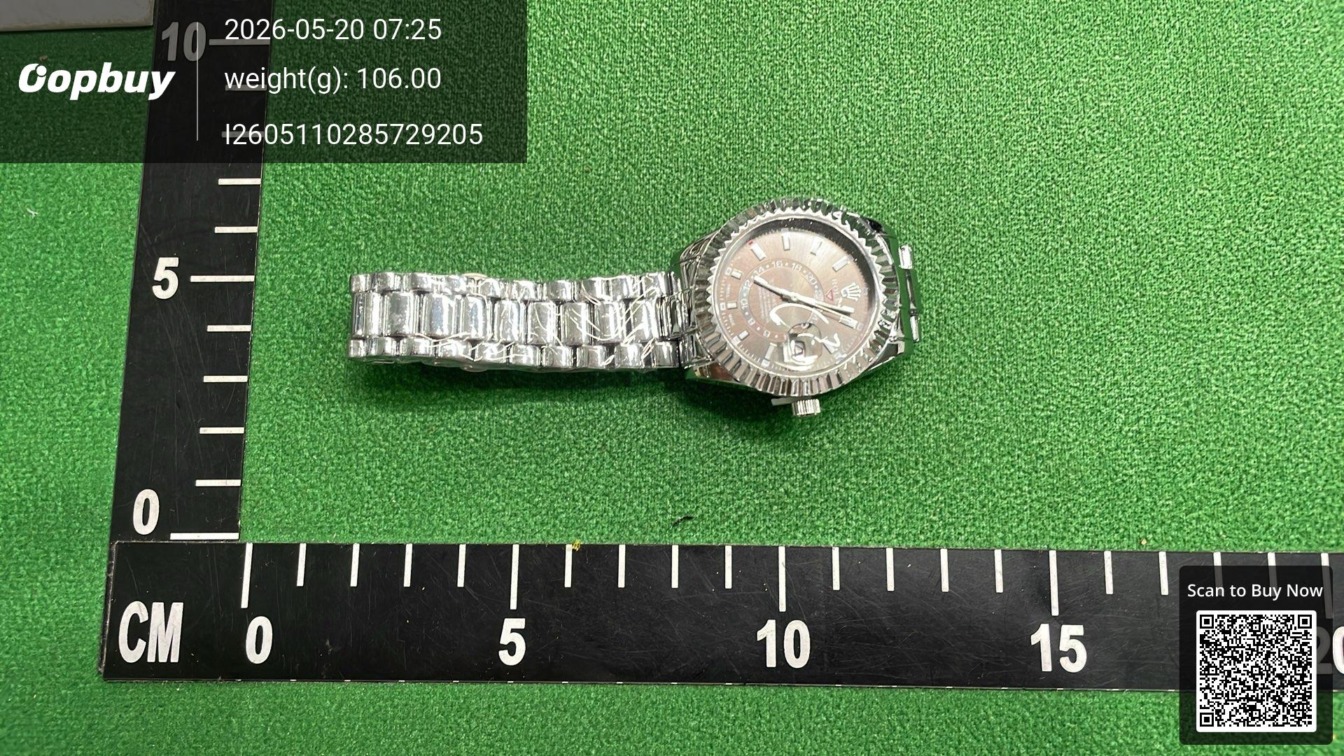 Foto QC 8 de Geneva Sky-Dweller Watch2026