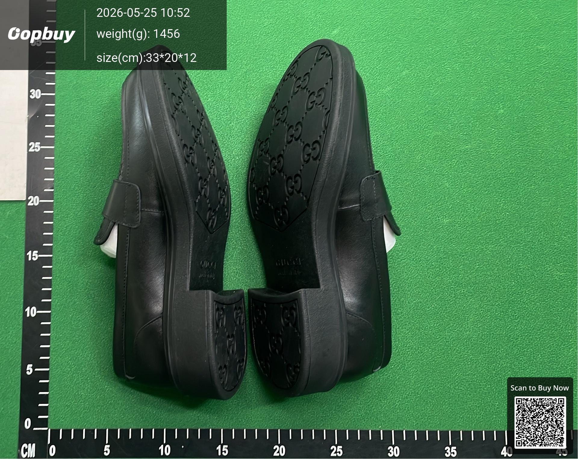 Foto QC 4 de Loro Piana Summer Walk Suede Low LP Charms