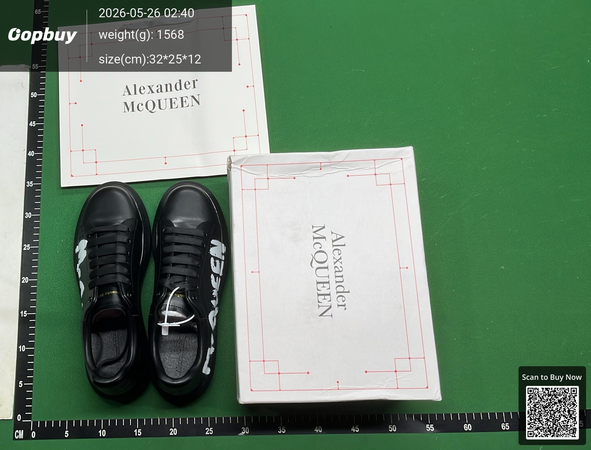 Foto QC 1 de Alexander McQueen Oversized Low White Black Graffiti HL141500813