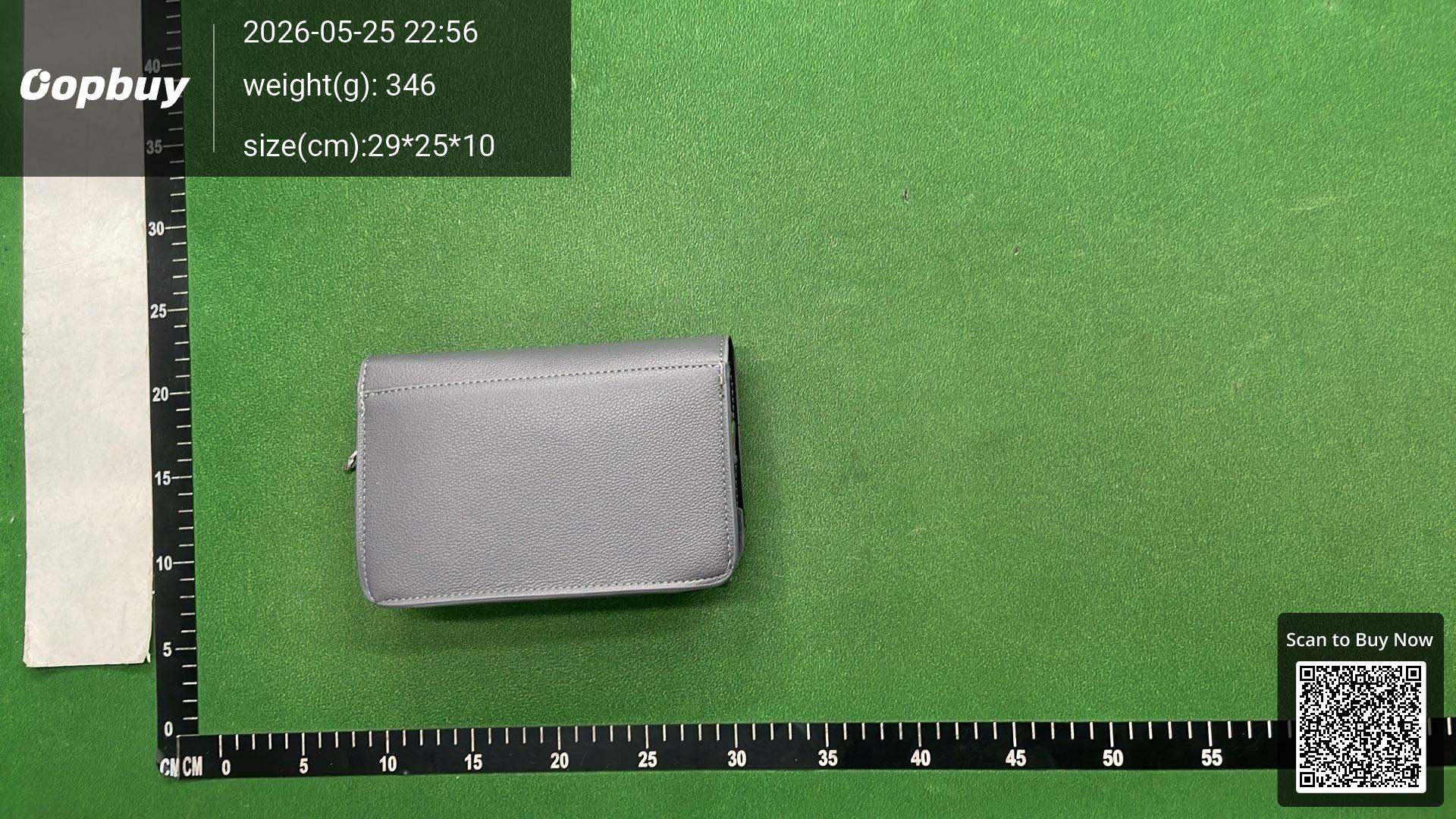 Foto QC 8 de Louis Vuitton LV Aerogram Messenger 21 Grey Grained Leather