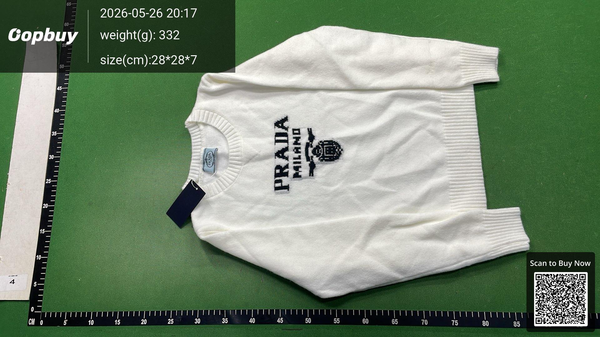 Foto QC 3 de Prada Logo Crest Crewneck Sweater Black