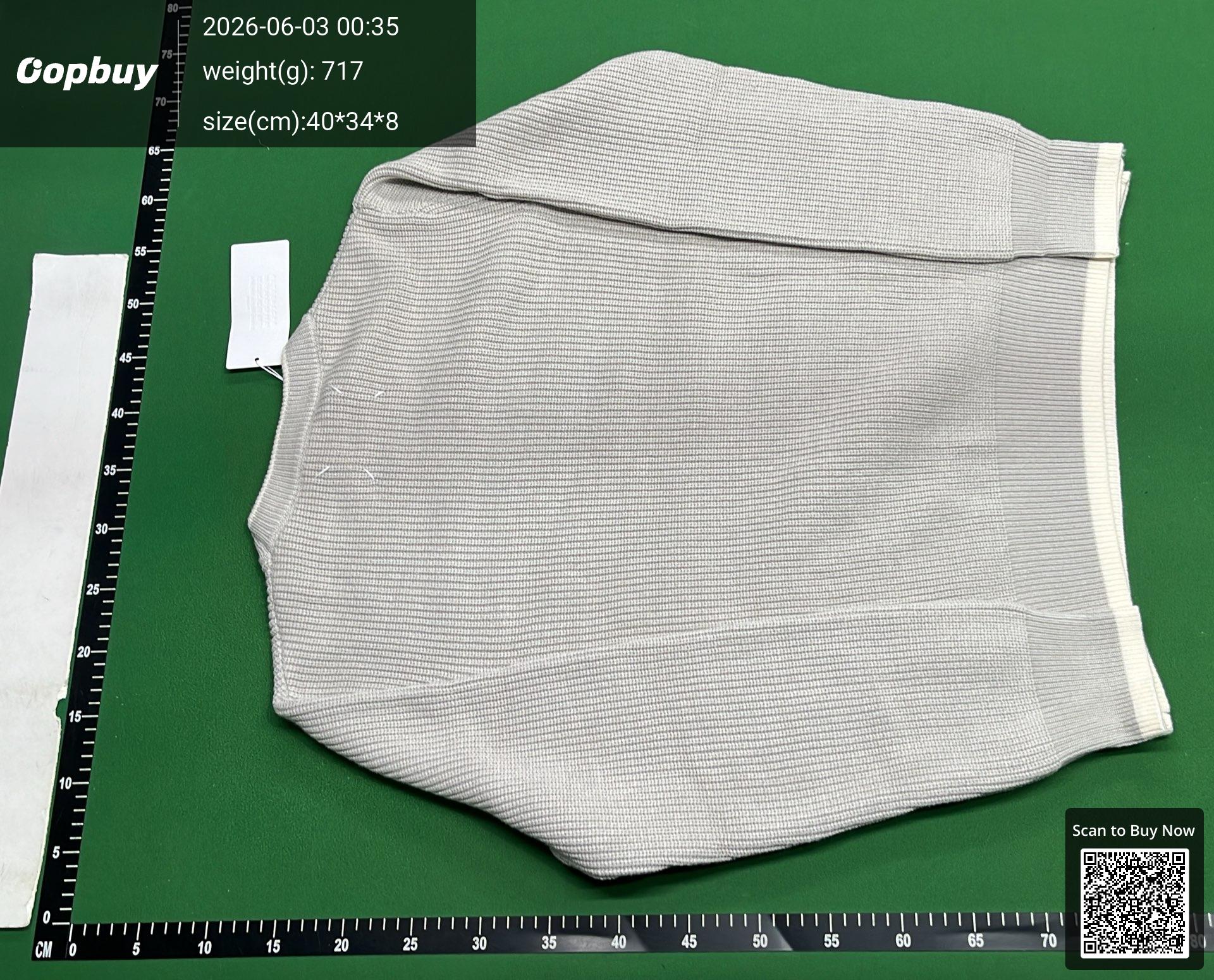 Foto QC 6 de Maison Margiela Crewneck Sweater Ribbed Wool Grey