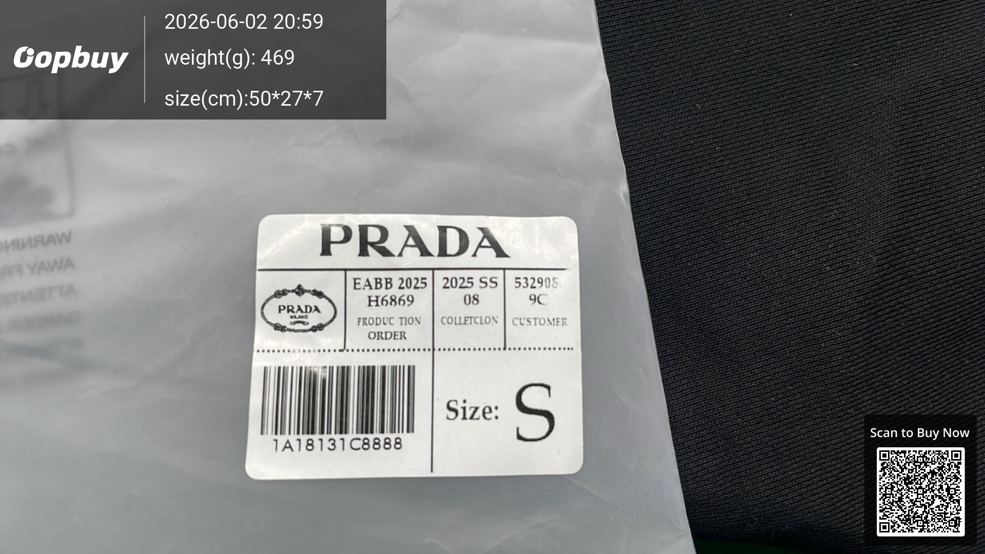 Foto QC 2 de Prada Crewneck Sweater Metal Triangle Logo Black