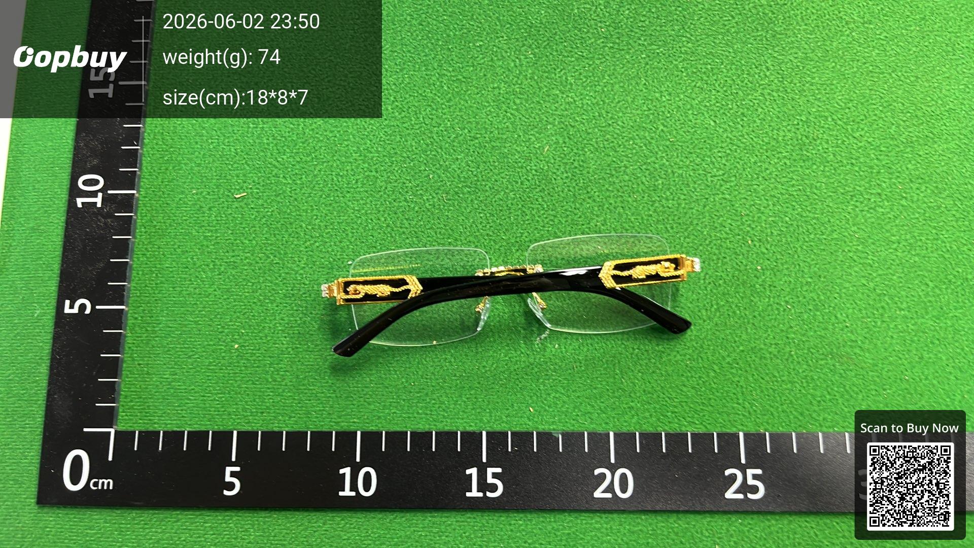 Foto QC 4 de Cartier Panthère Square-Frame Metal Sunglasses Gold Black Clear