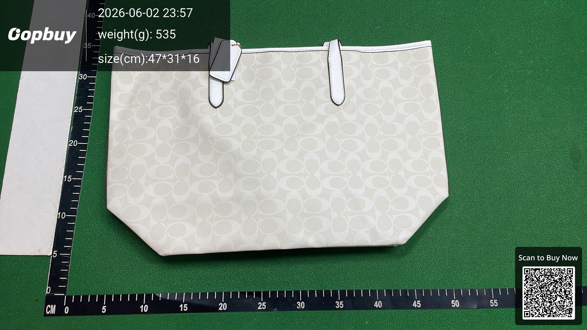 Foto QC 6 de Coach City Tote 33 Chalk Signature Canvas