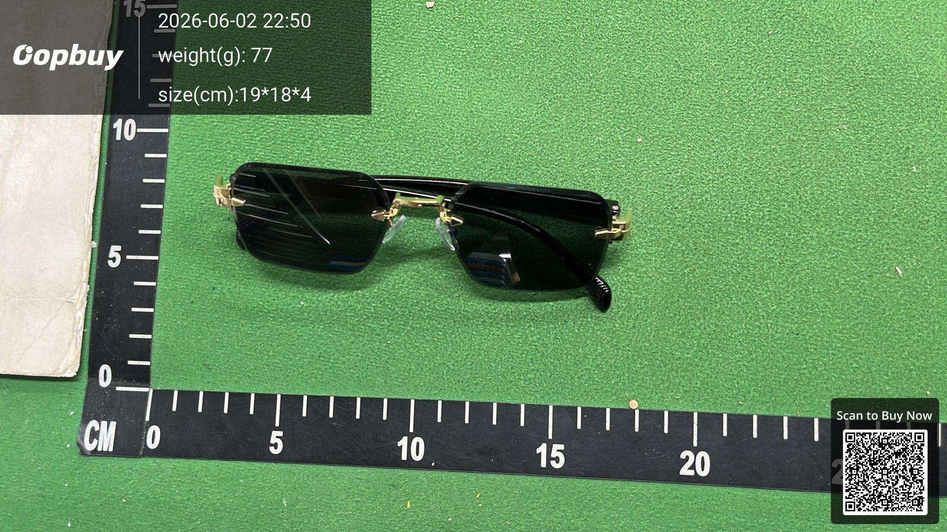 Foto QC 7 de Other Rectangle Cut-Edge Metal Acetate Sunglasses Gold Black Purple Gradient
