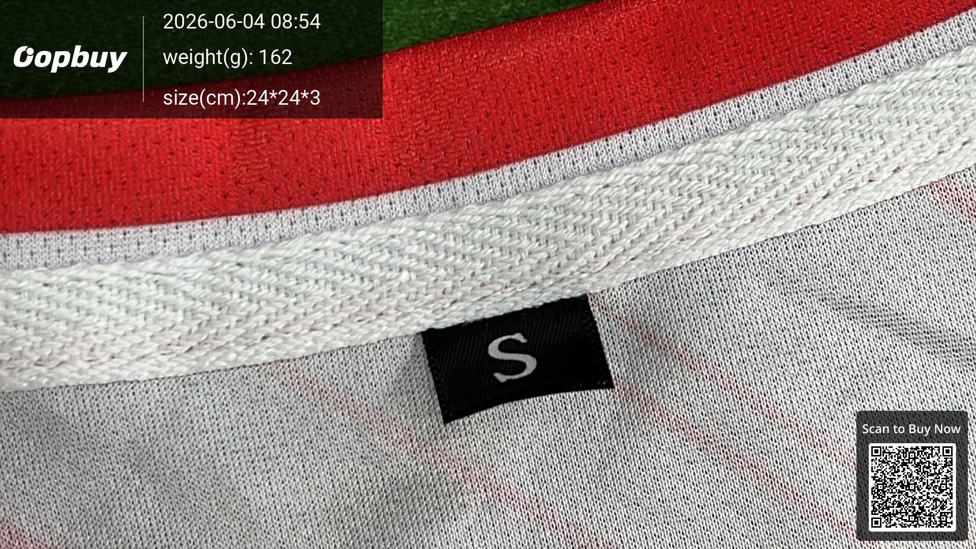 Foto QC 1 de Scuffers Tarifa T-shirt Pink Crest Logo Charcoal