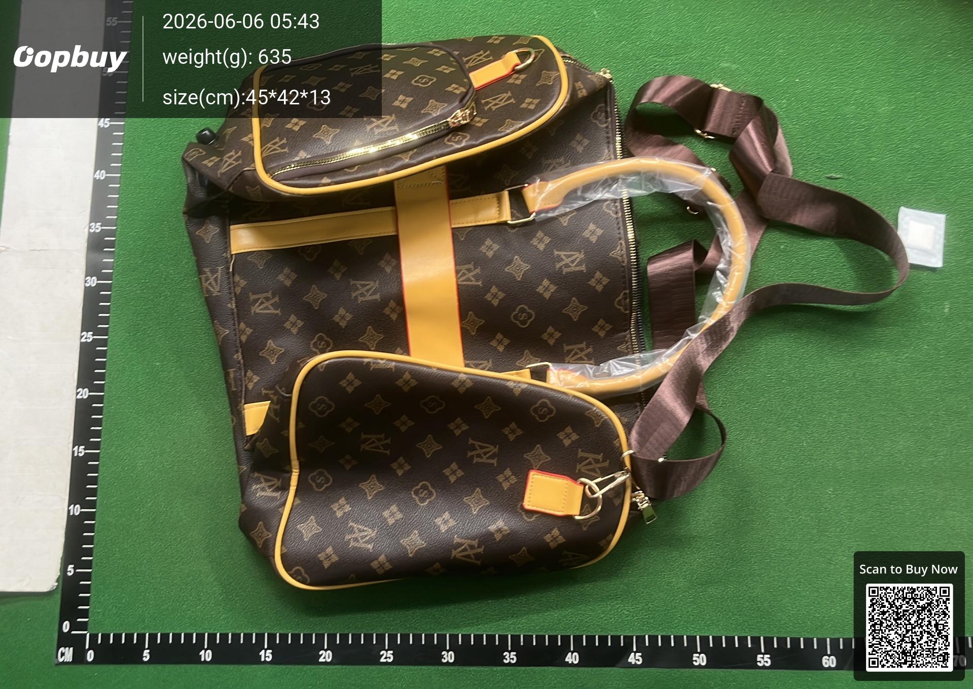 Foto QC 3 de Other Travel Duffle Bag Large Grey Geometric Print