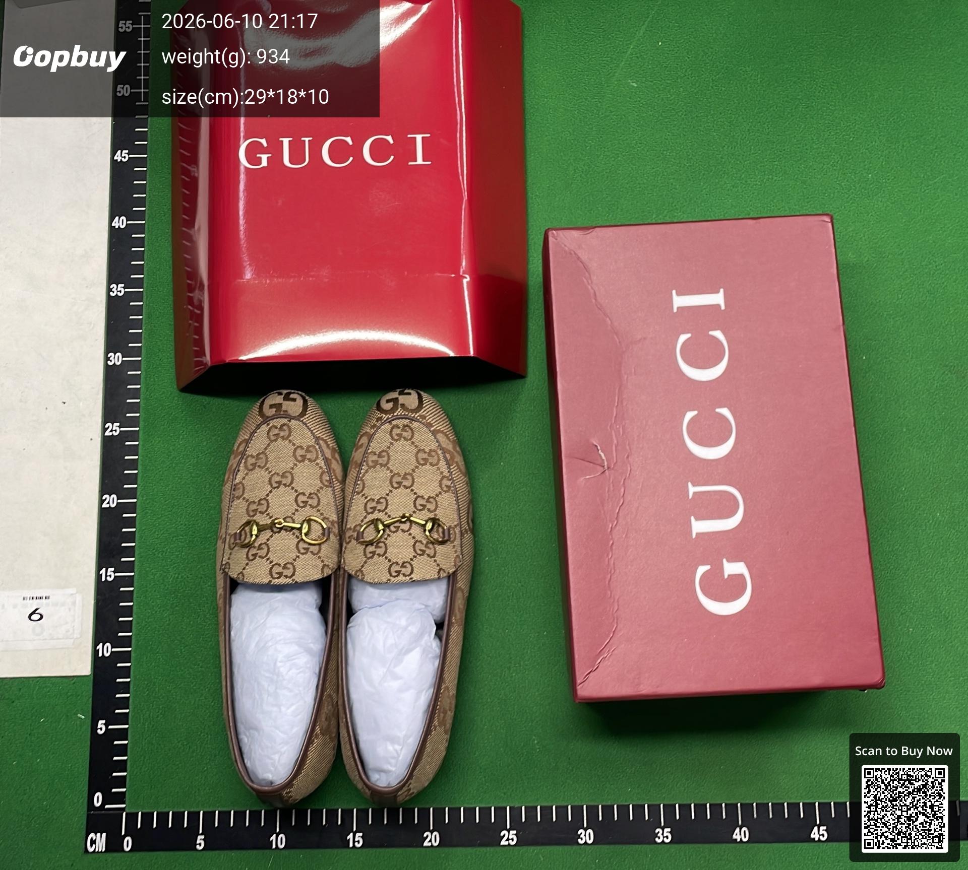 Foto QC 1 de Gucci Jordaan Canvas Loafers Jumbo GG Horsebit