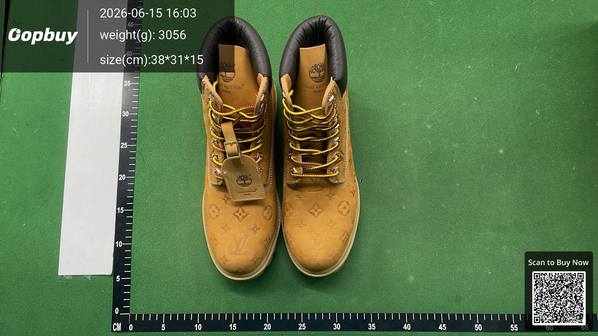 Foto QC 6 de Louis Vuitton x Timberland 6-Inch Ankle Boot Nubuck Wheat Monogram Embossed
