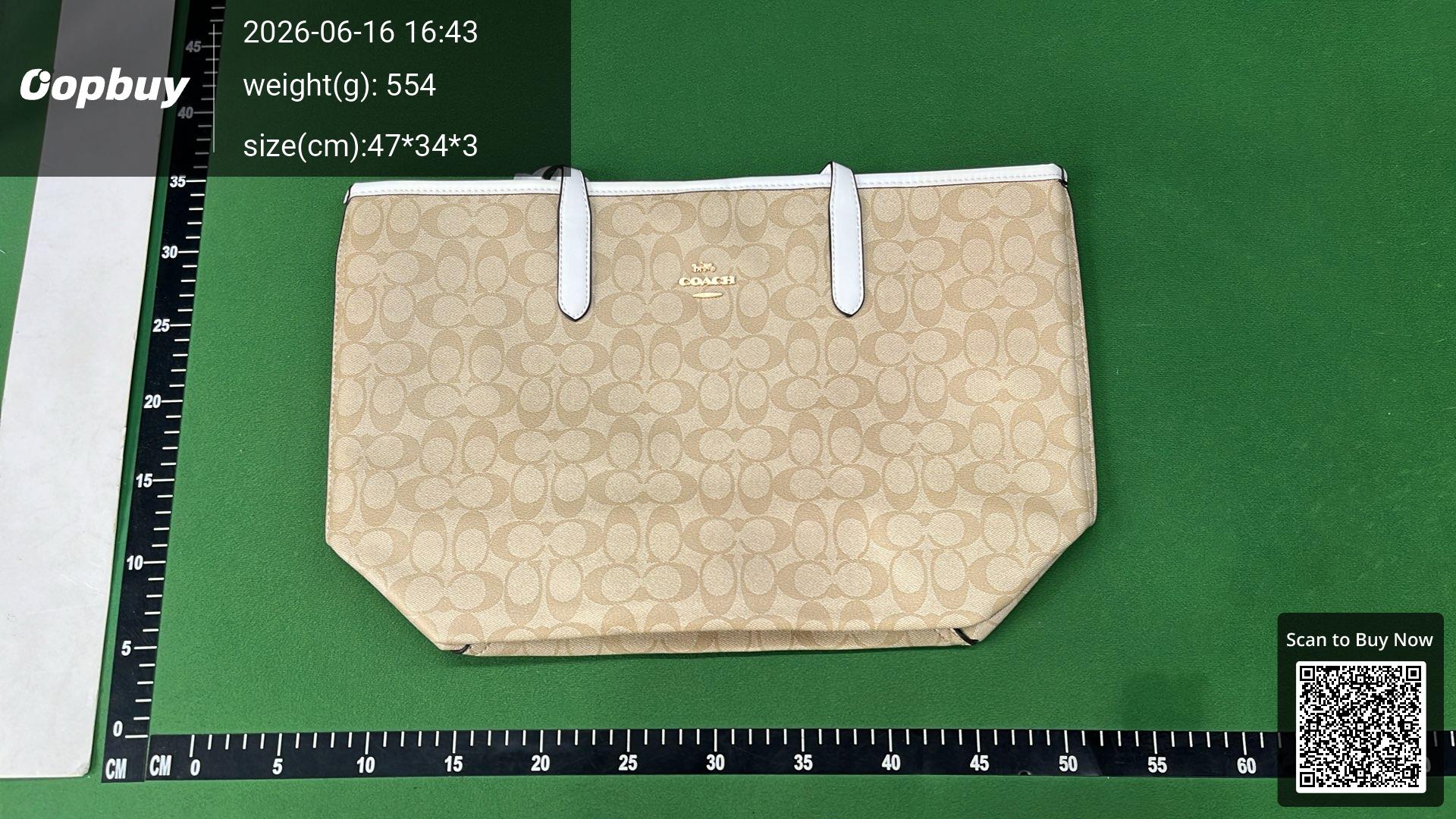 Foto QC 1 de Coach City Tote 33 Chalk Signature Canvas