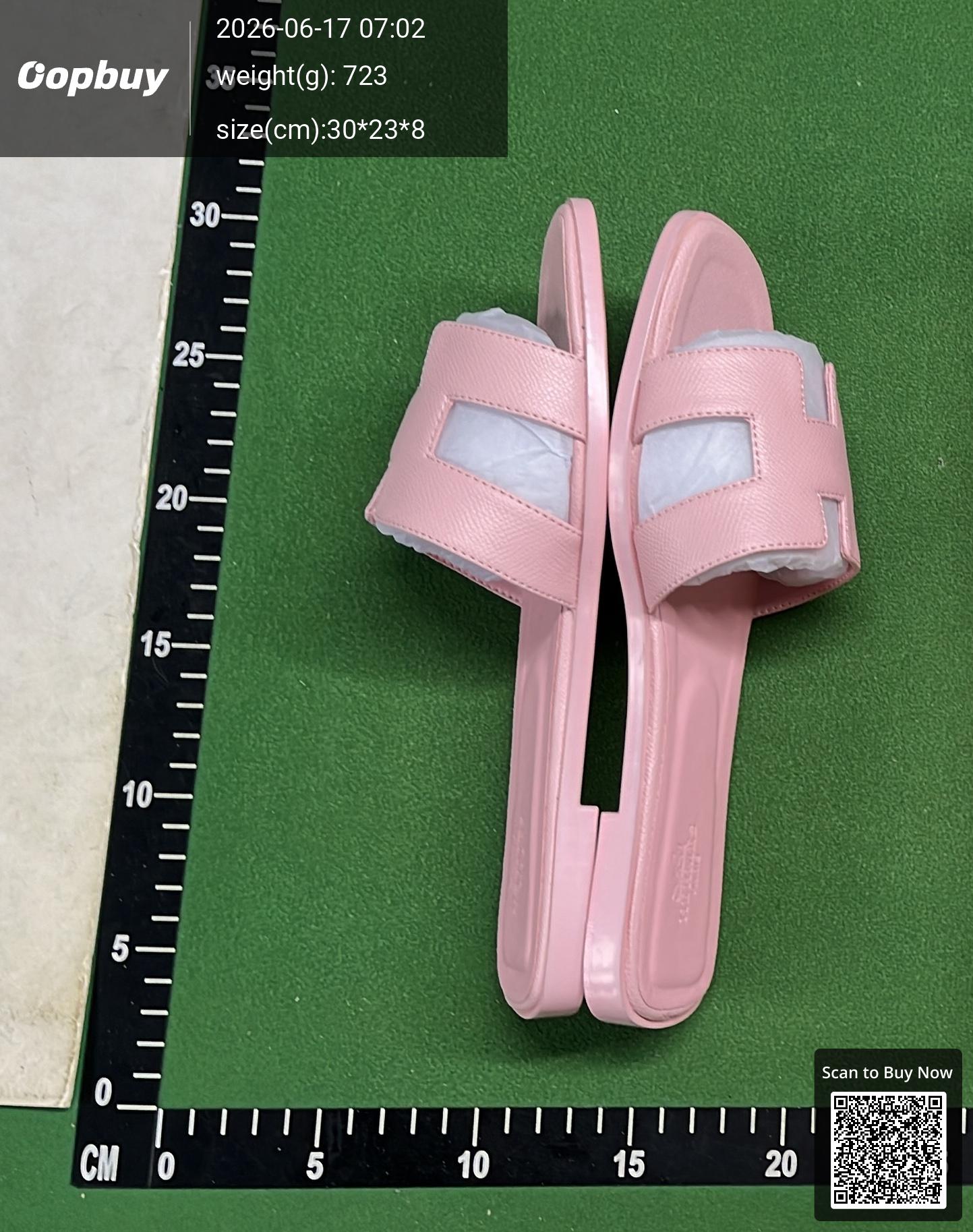 Foto QC 3 de Hermes Oran Sandals Leather Beige
