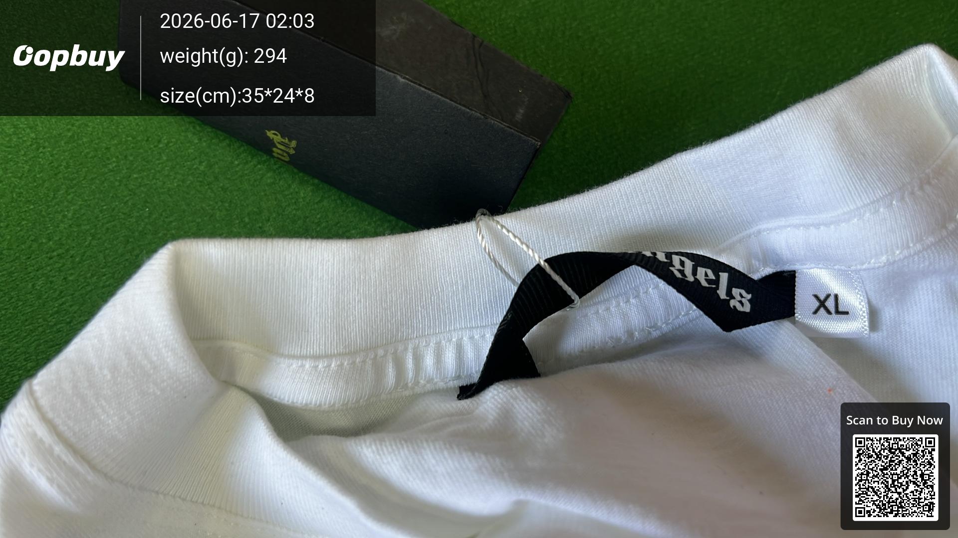Foto QC 1 de Palm Angels T-shirt Shark Graphic Black