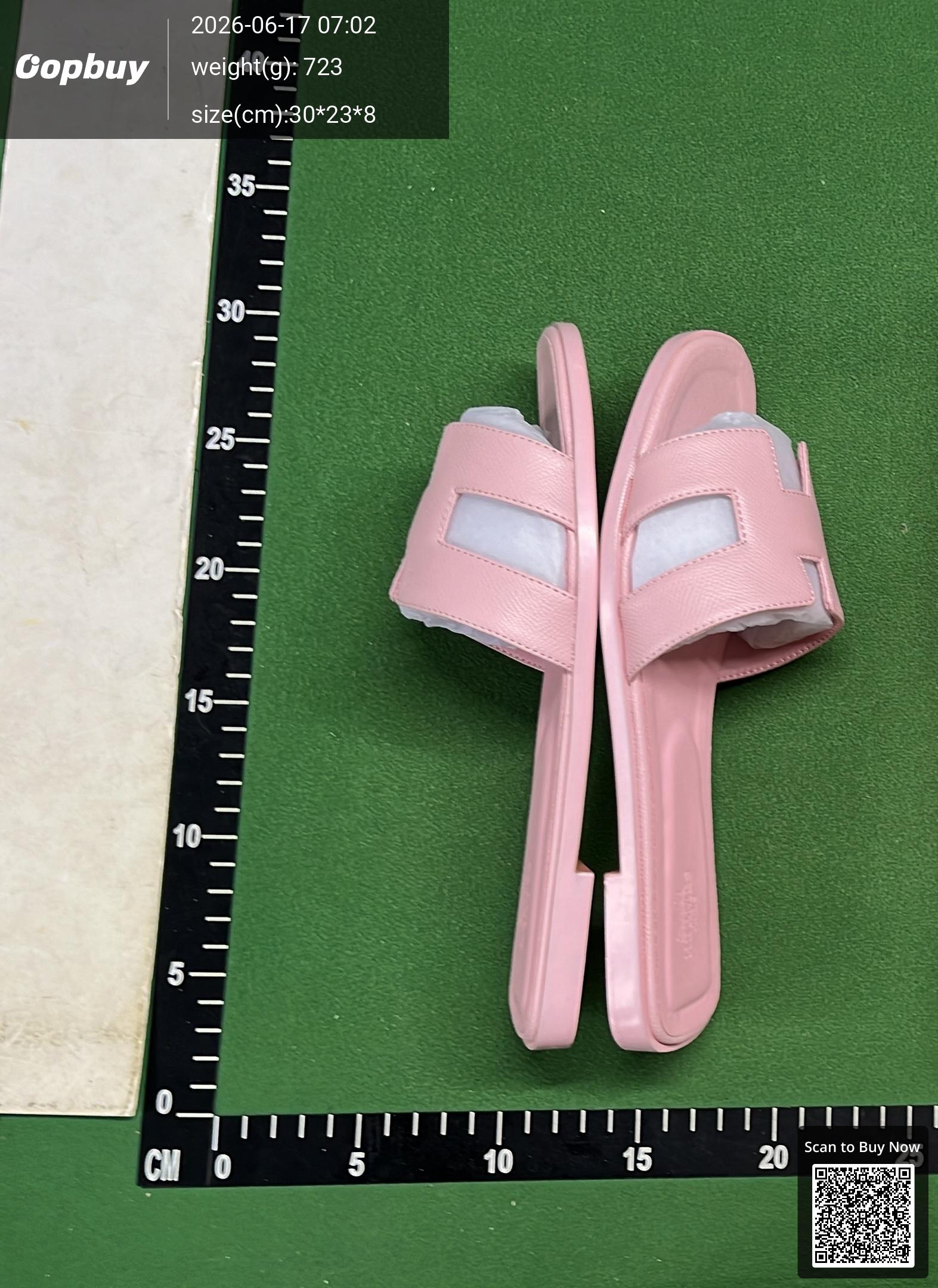 Foto QC 4 de Hermes Oran Sandals Leather Beige