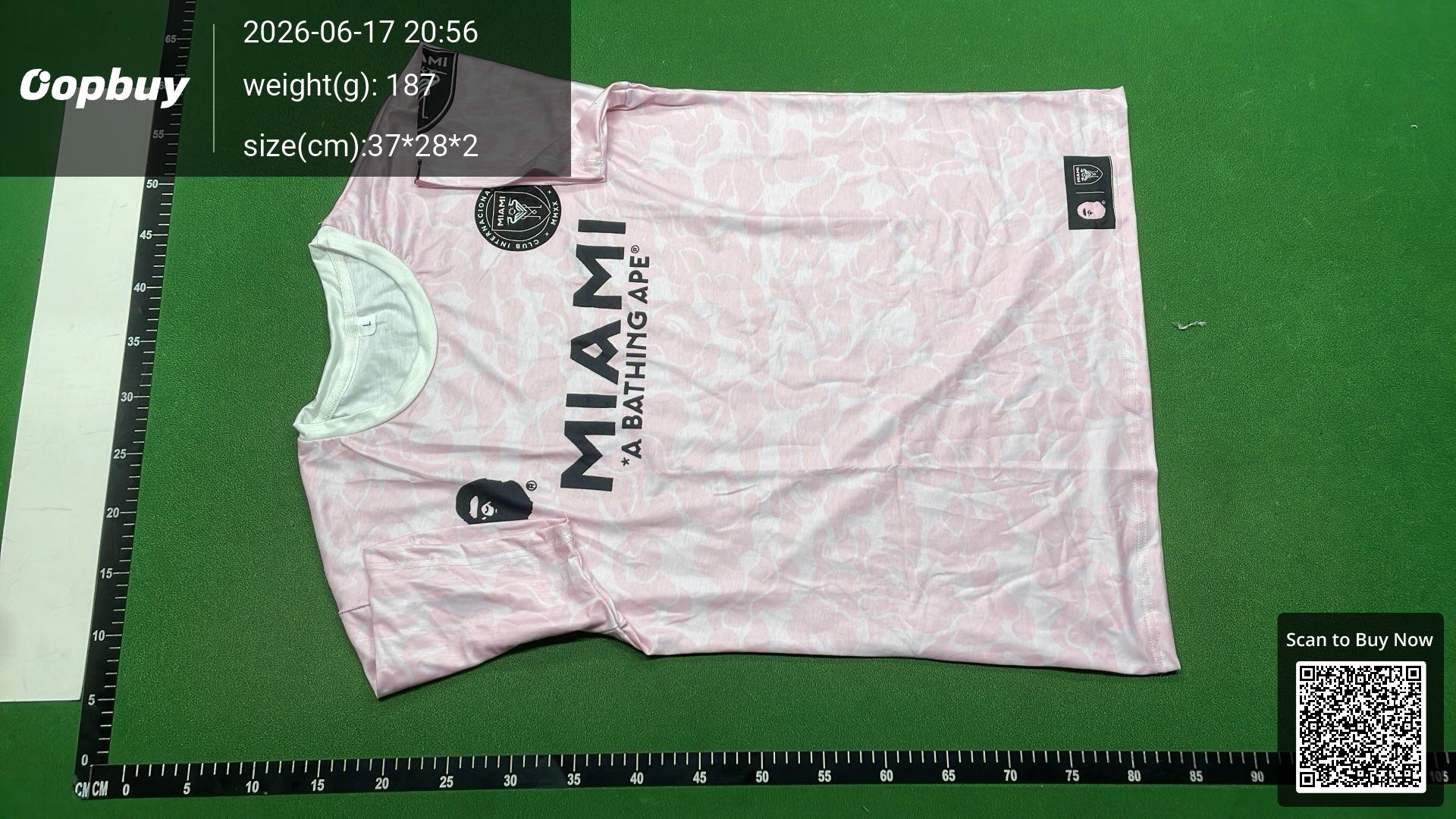 Foto QC 6 de BAPE T-shirt Big Ape Head Beige