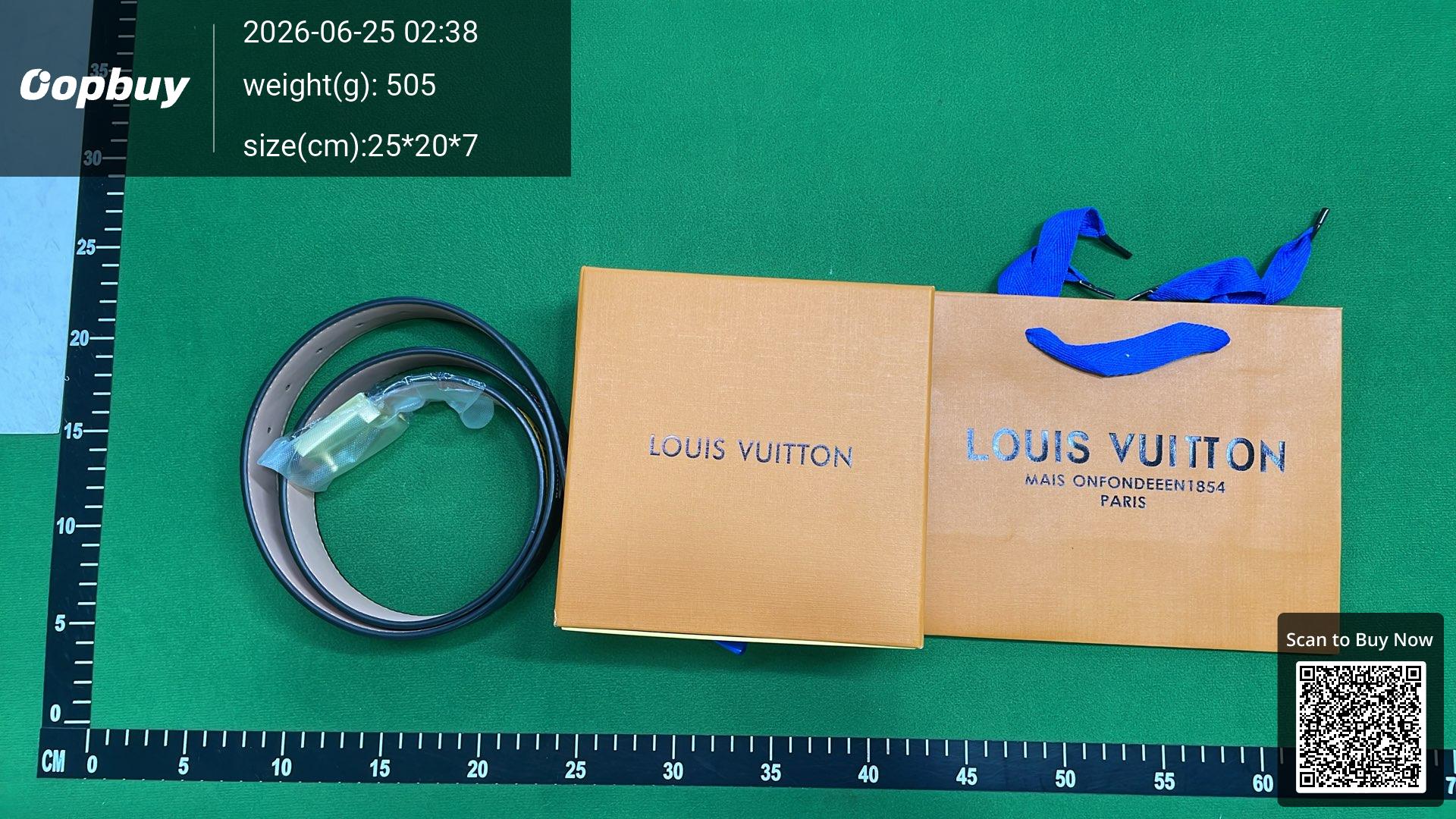 Foto QC 3 de Louis Vuitton LV Initiales Belt White Graphic Leather