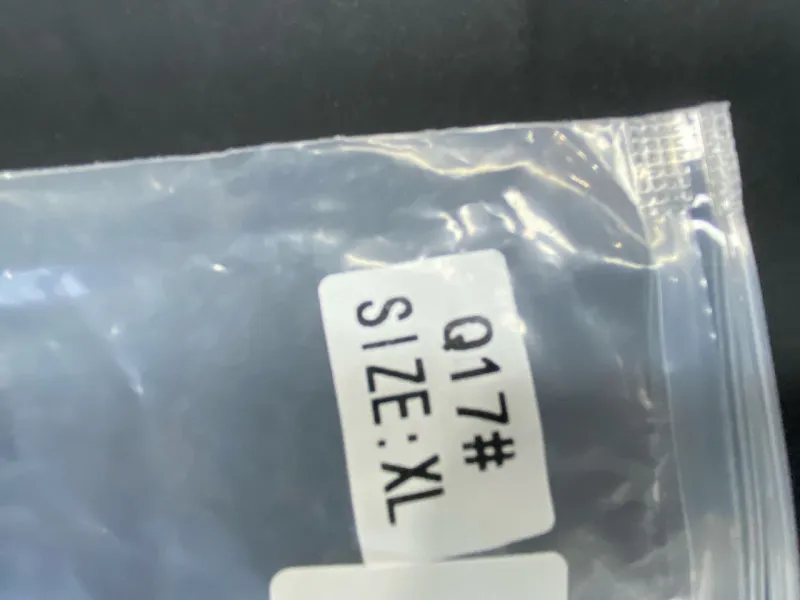 Q17 black