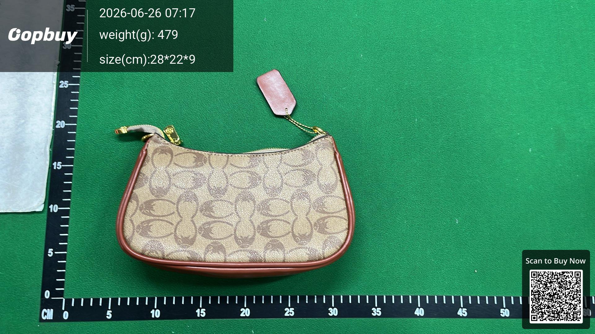 Foto QC 7 de Coach Teri Shoulder Bag Signature Canvas Light Khaki Chalk