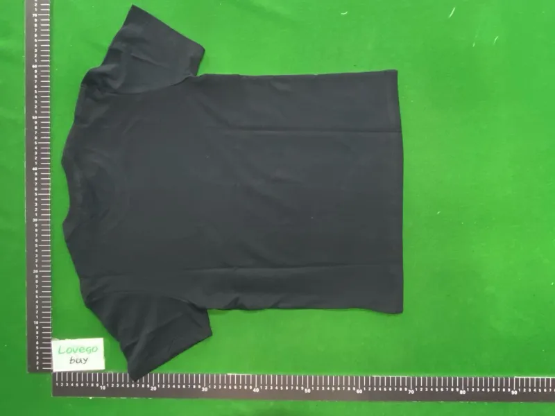 Black+white label