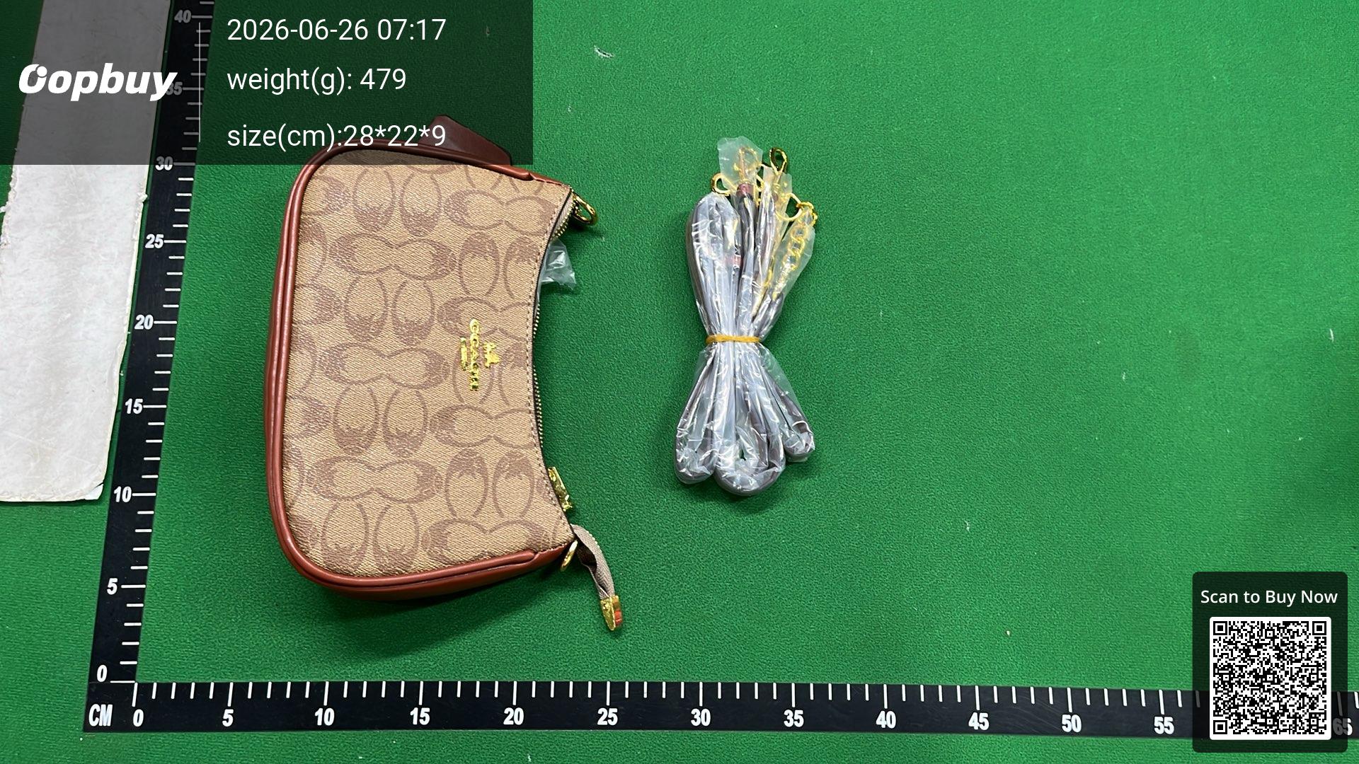 Foto QC 8 de Coach Teri Shoulder Bag Signature Canvas Light Khaki Chalk