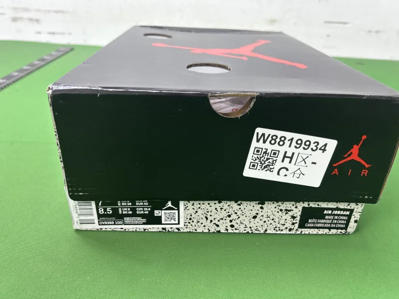 AJ490