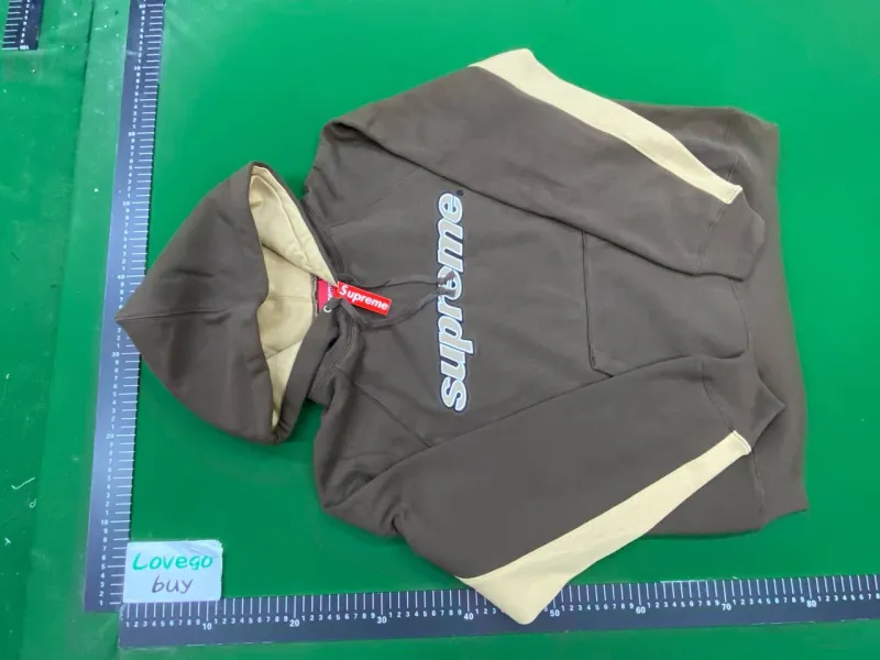 E576 # Split color brown
