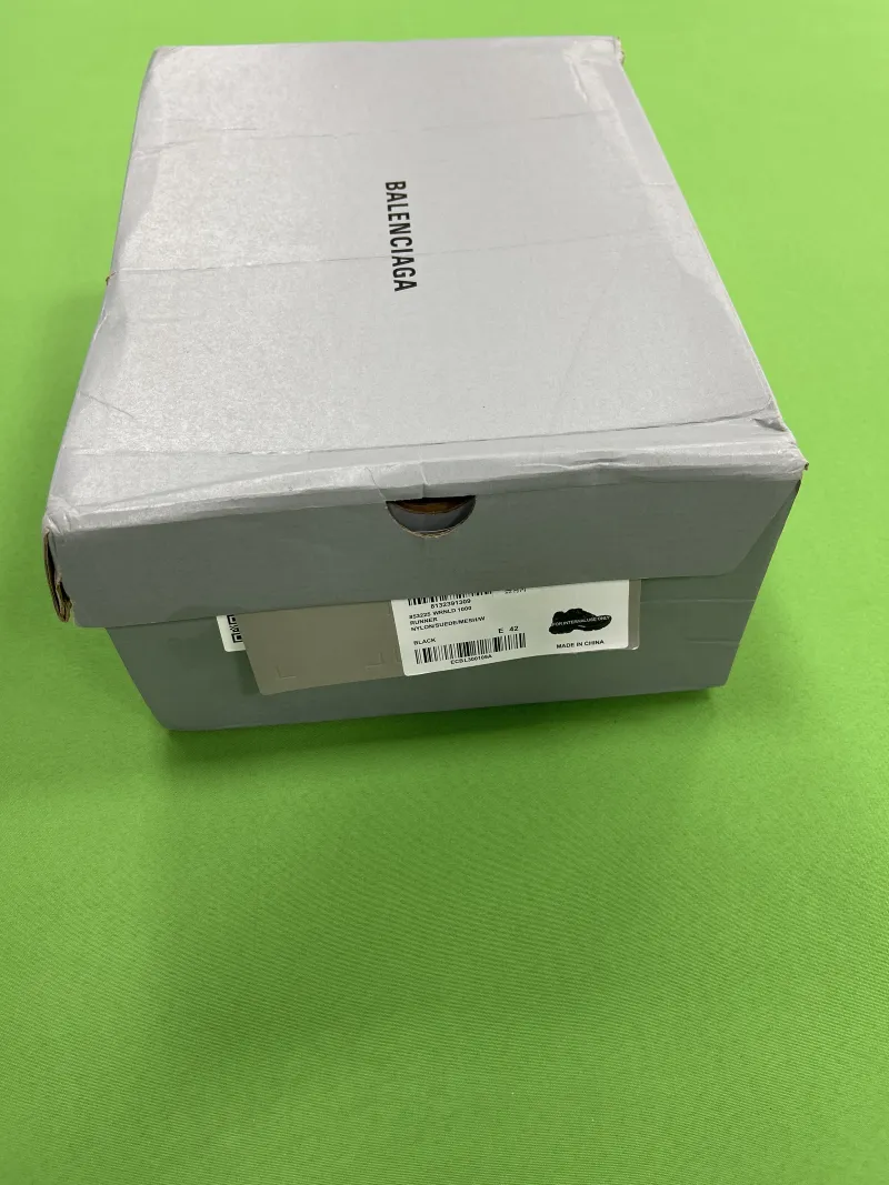 7.5黑色灯鞋