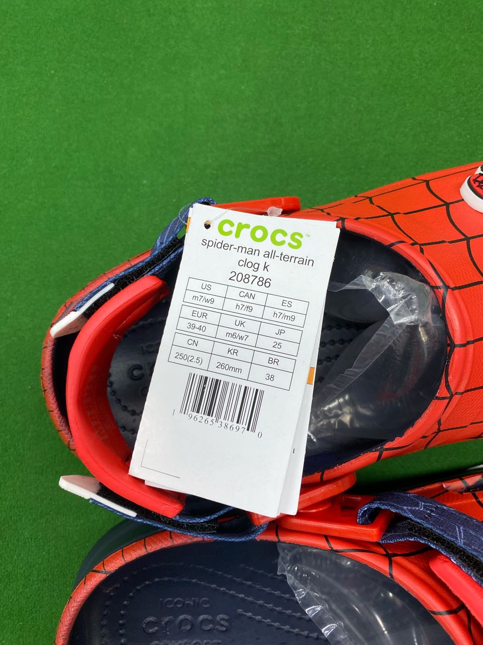 Foto QC 8 de Crocs Classic All-Terrain Clog Foam Marvel Spider-Man