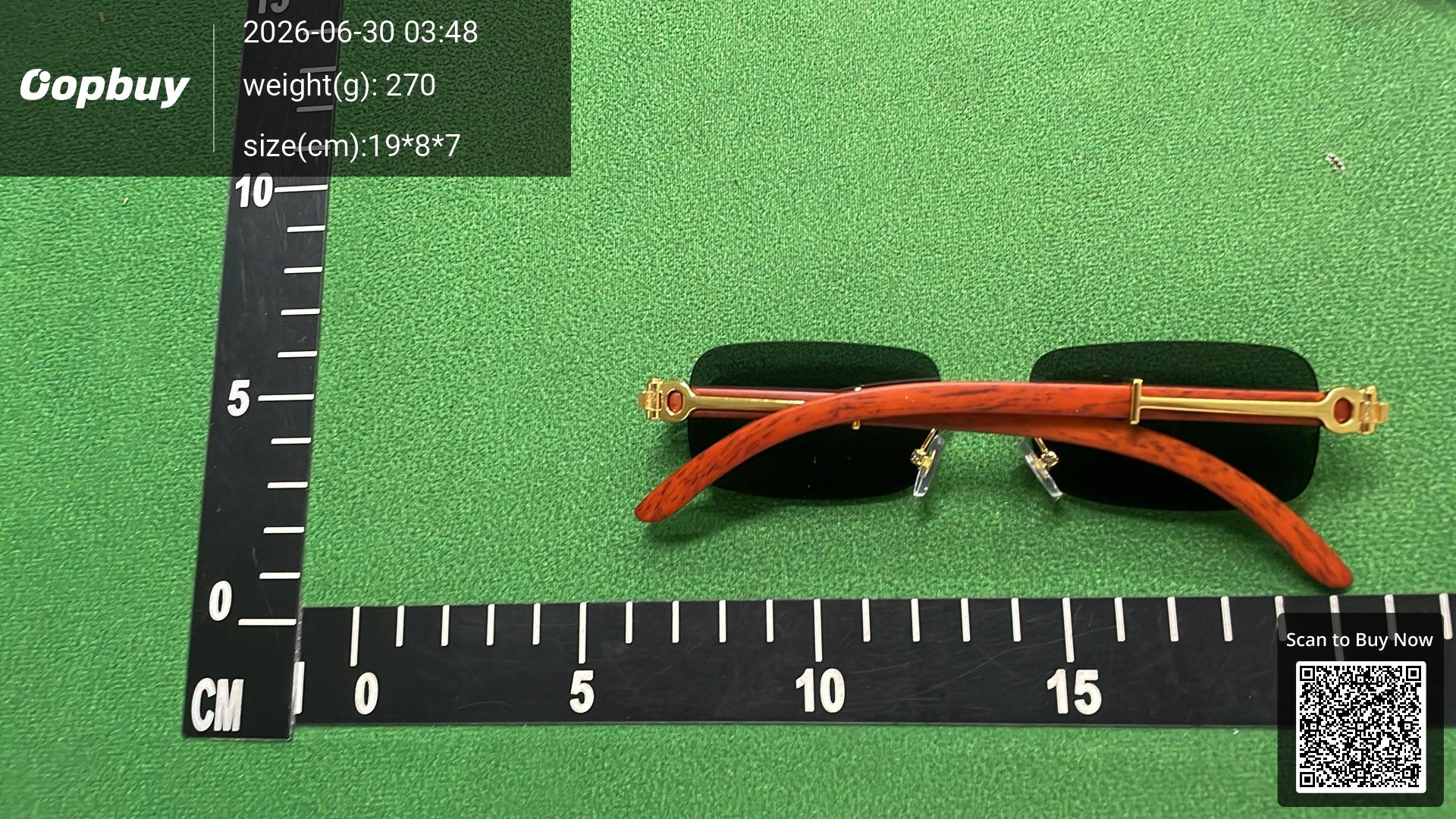 Foto QC 2 de Cartier Rectangle Rimless C Décor Metal Wood Sunglasses Gold Grey (074)
