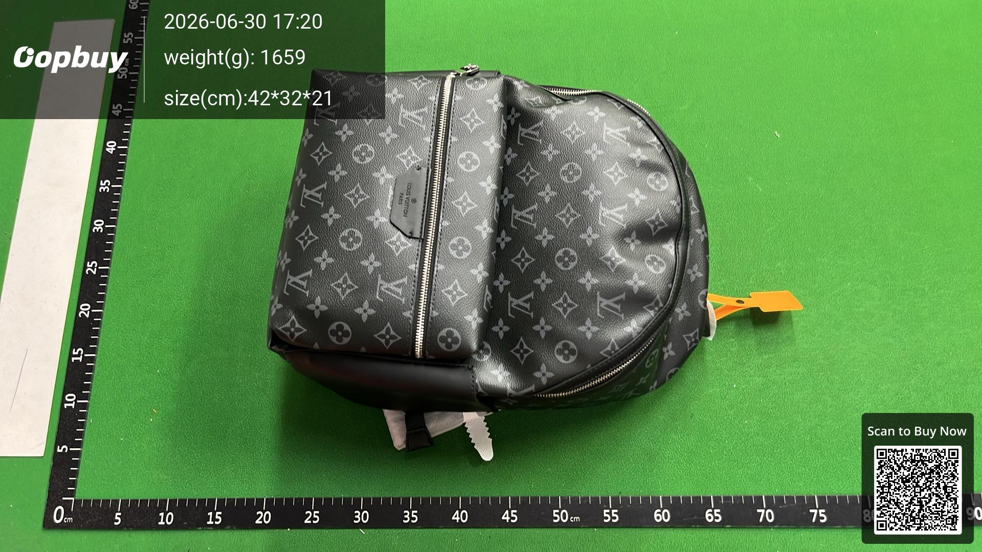 Foto QC 7 de Louis Vuitton Discovery Backpack PM Black Monogram Shadow Leather