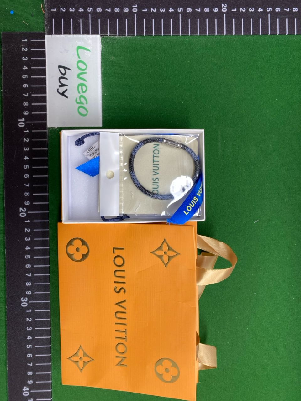 Foto QC 8 de Cartier LOVE Ring White Gold Silver
