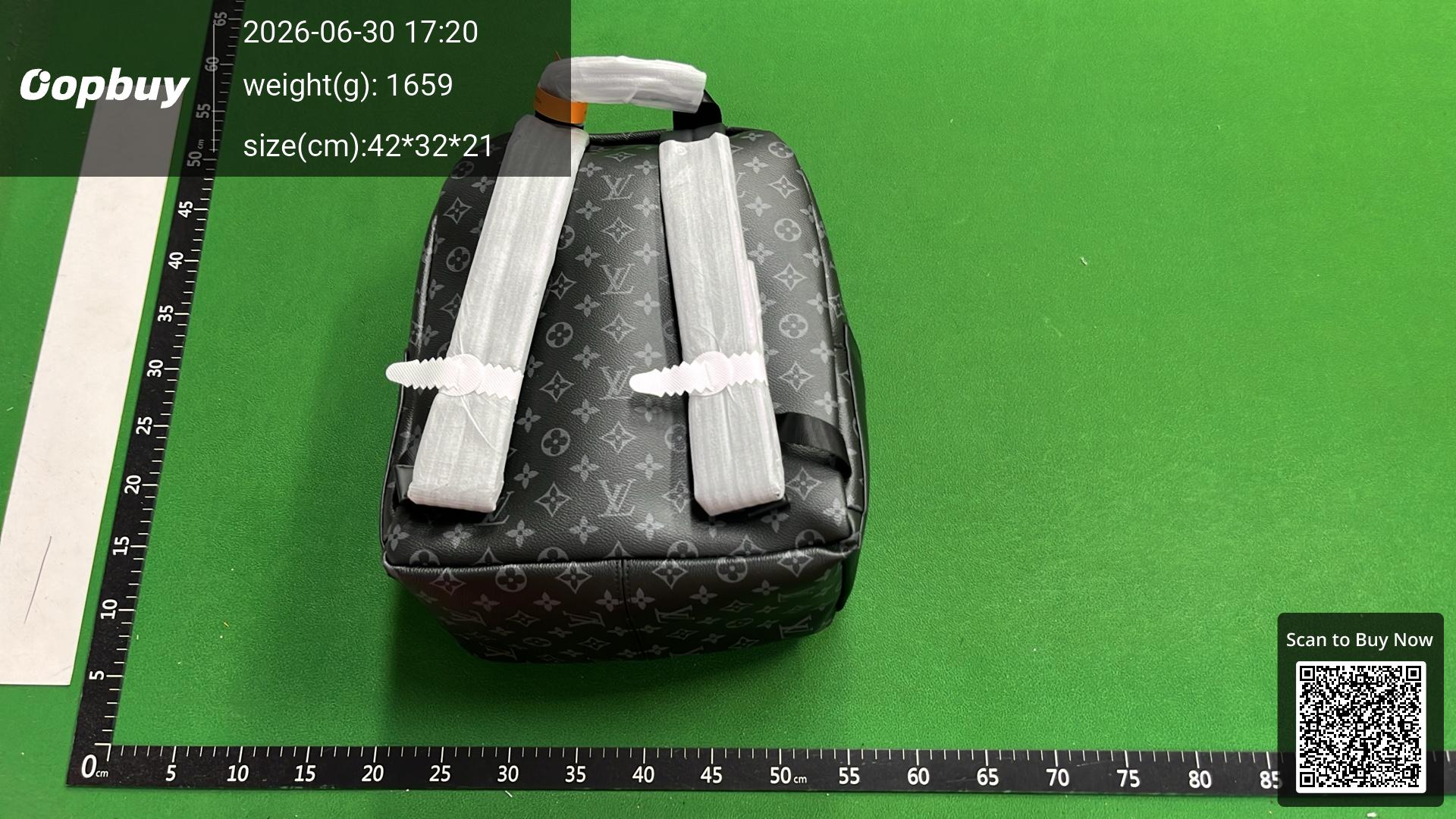 Foto QC 6 de Louis Vuitton Discovery Backpack PM Black Monogram Shadow Leather