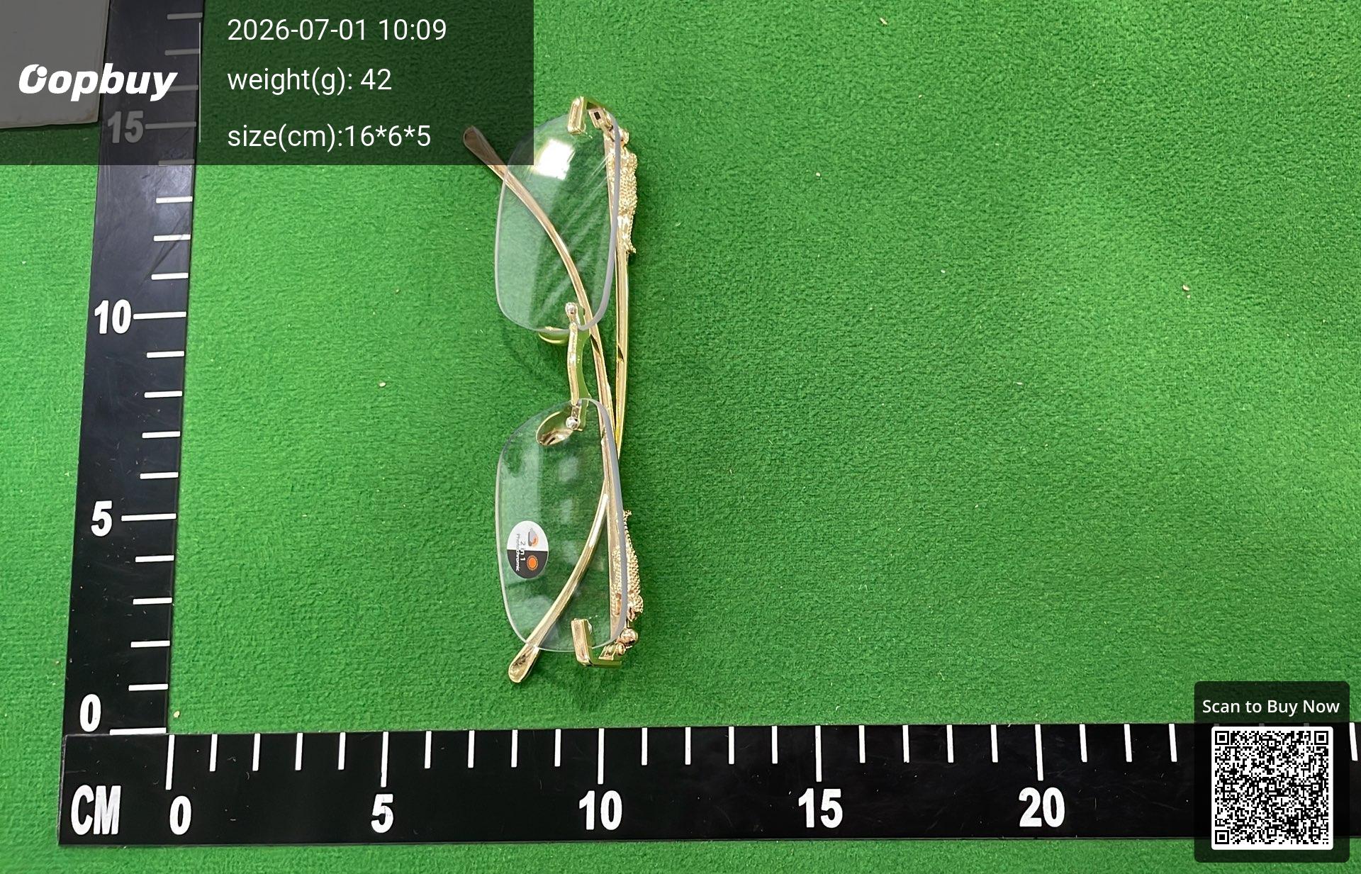 Foto QC 3 de Cartier Panthère Rectangle Metal Sunglasses Gold Brown