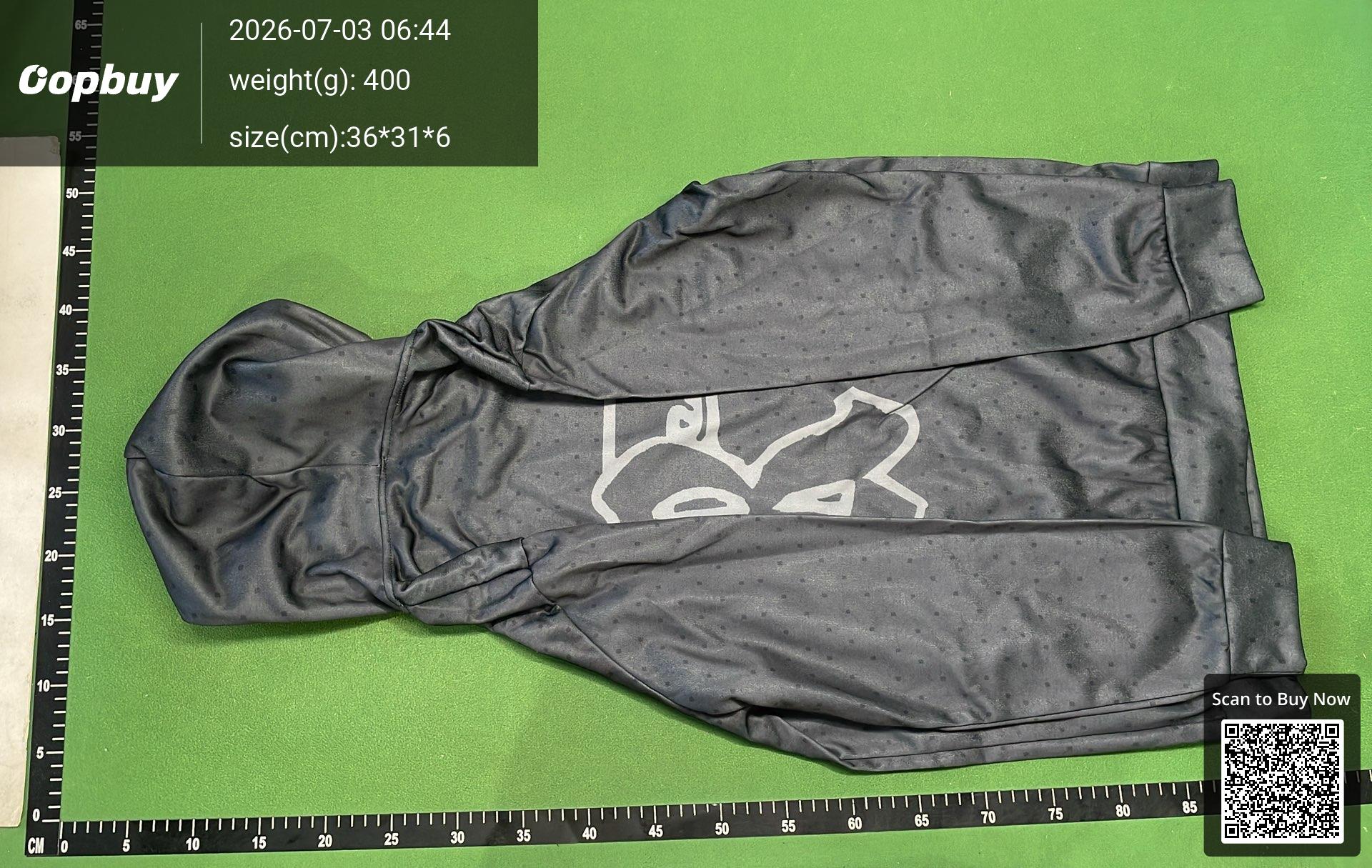 Foto QC 3 de Revenge Rhinestone Sweater Pink