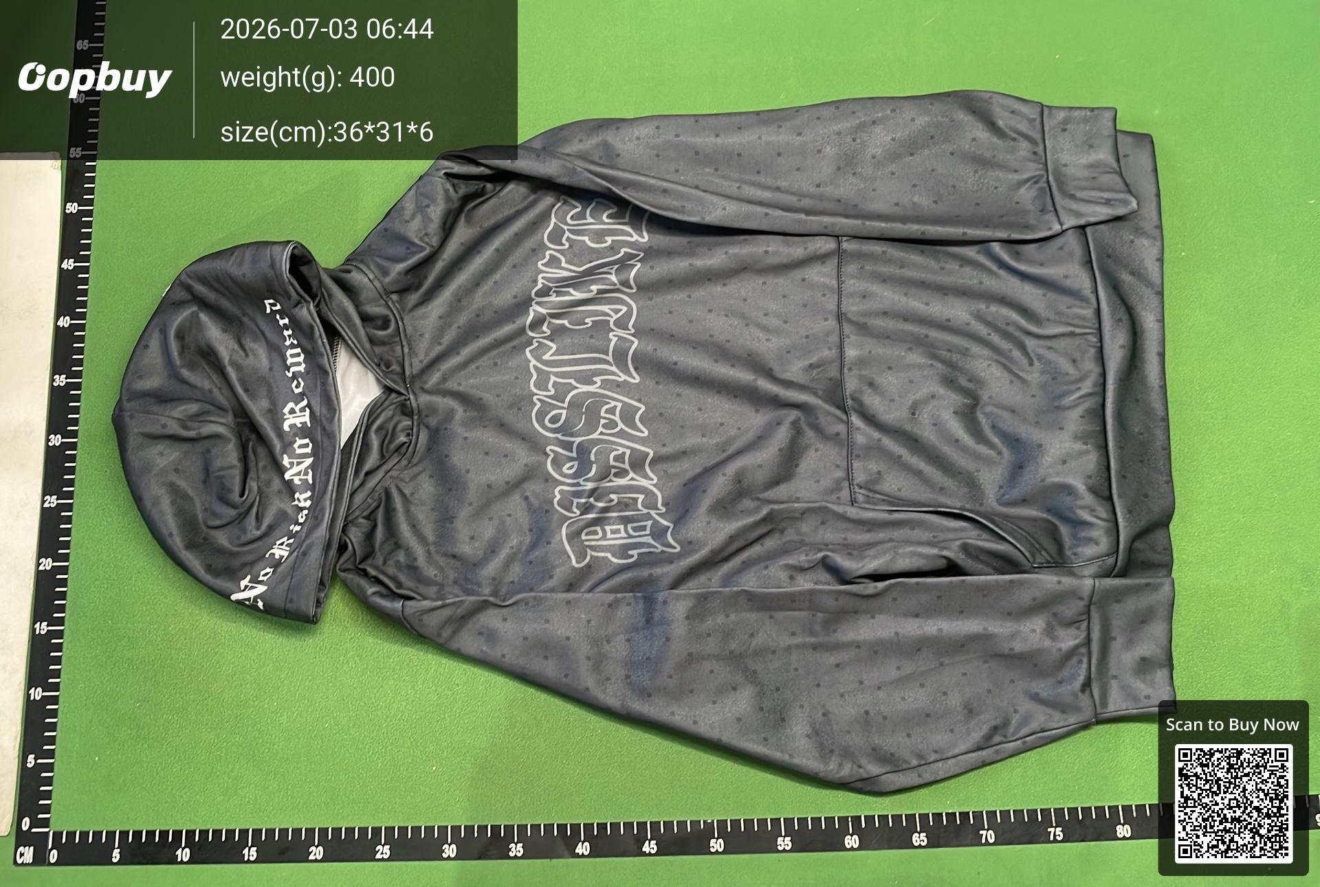 Foto QC 2 de Revenge Rhinestone Sweater Pink