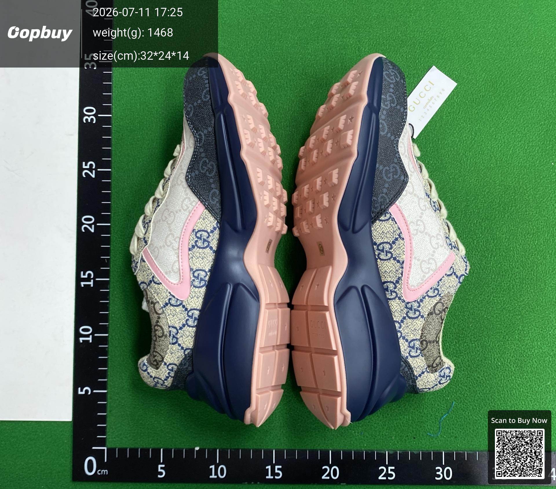 Foto QC 4 de Gucci Rhyton GG Supreme Canvas Chunky Sneakers Pink Blue Color-block