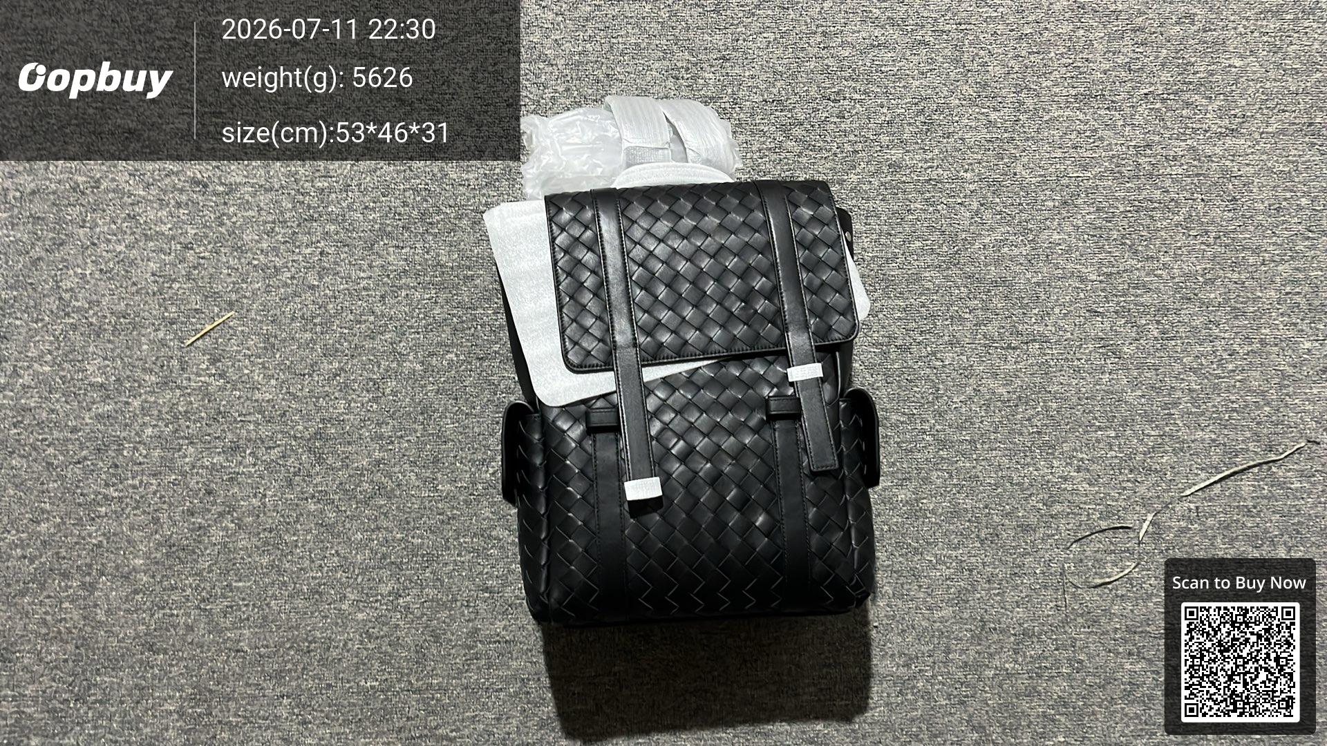 Foto QC 1 de Bottega Veneta Back To School Backpack Black Intrecciato Leather