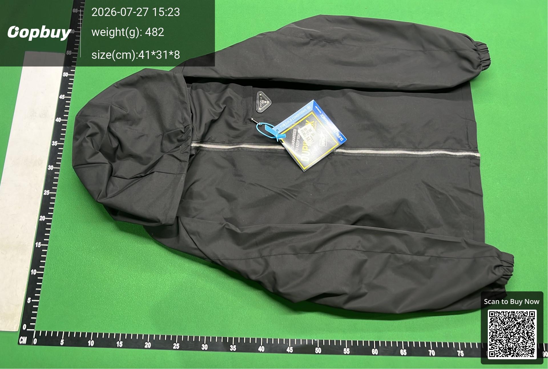Foto QC 6 de Prada Linea Rossa Hooded Jacket Nylon Black