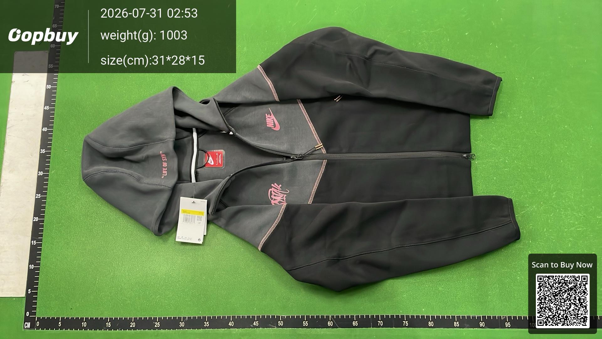 Foto QC 7 de Nike Central Cee Syna World Tech Fleece Jacket Windrunner Black Metallic Red Bronze